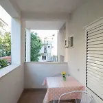 Klara Lägenhet Makarska