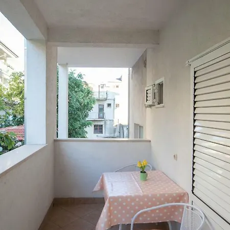 Klara Apartman Makarska