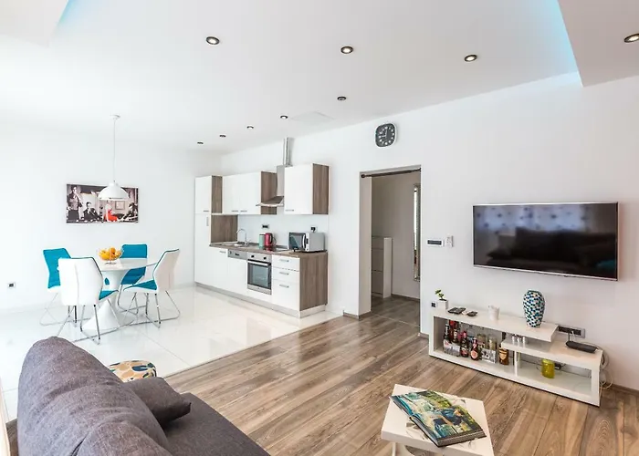 Klara Apartamento Makarska