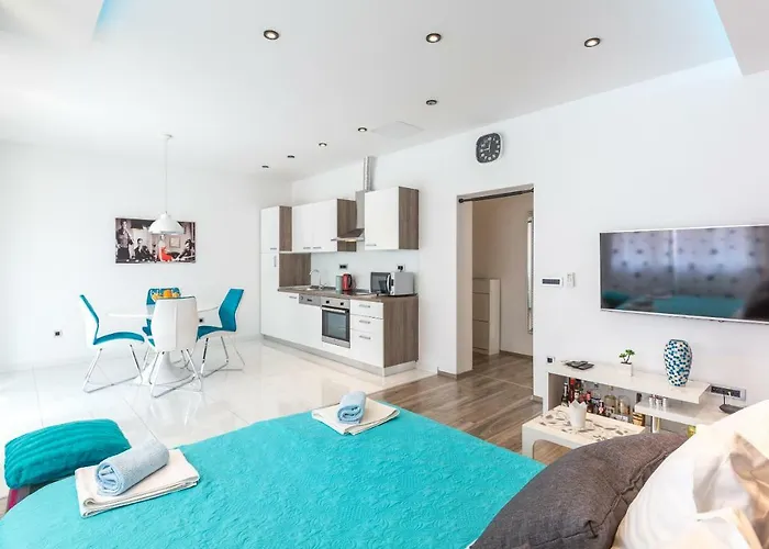 Klara Μακάρσκα