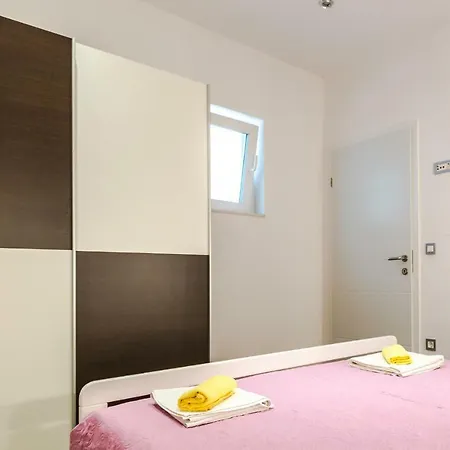 Klara Apartment